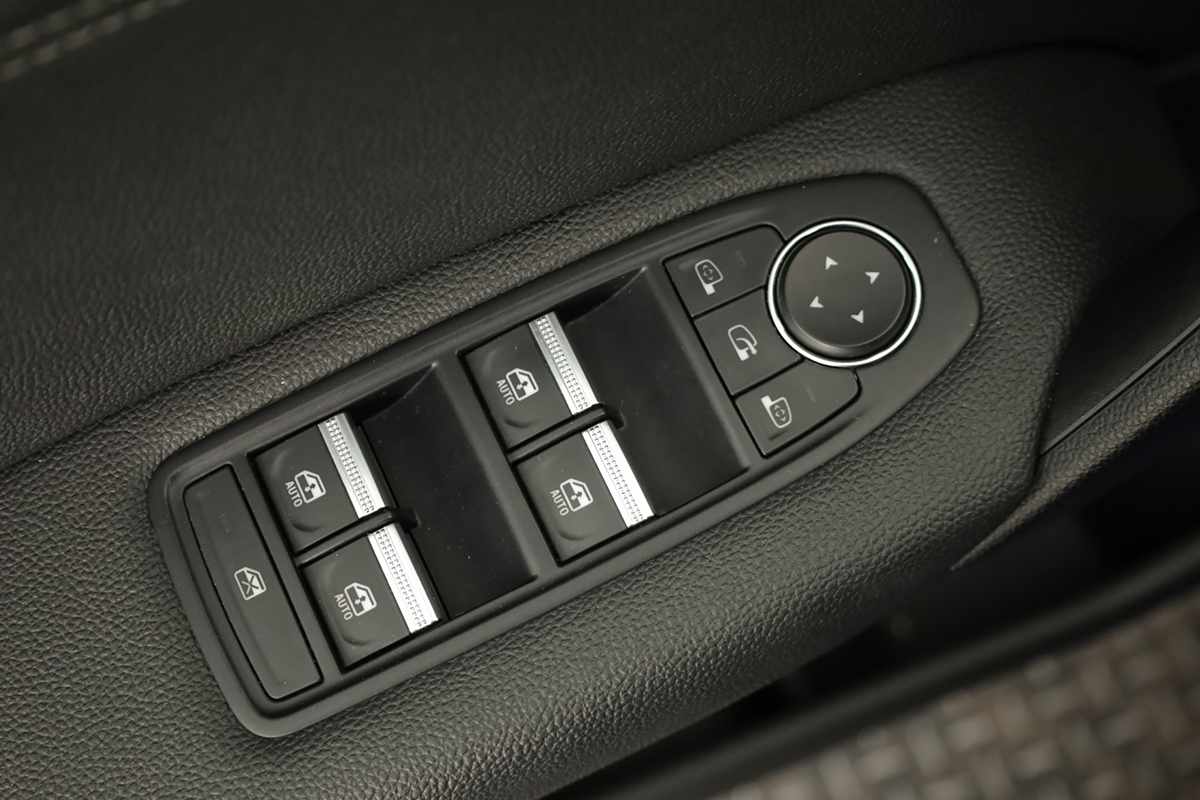 renault-captur-2024-gpl-999cc
