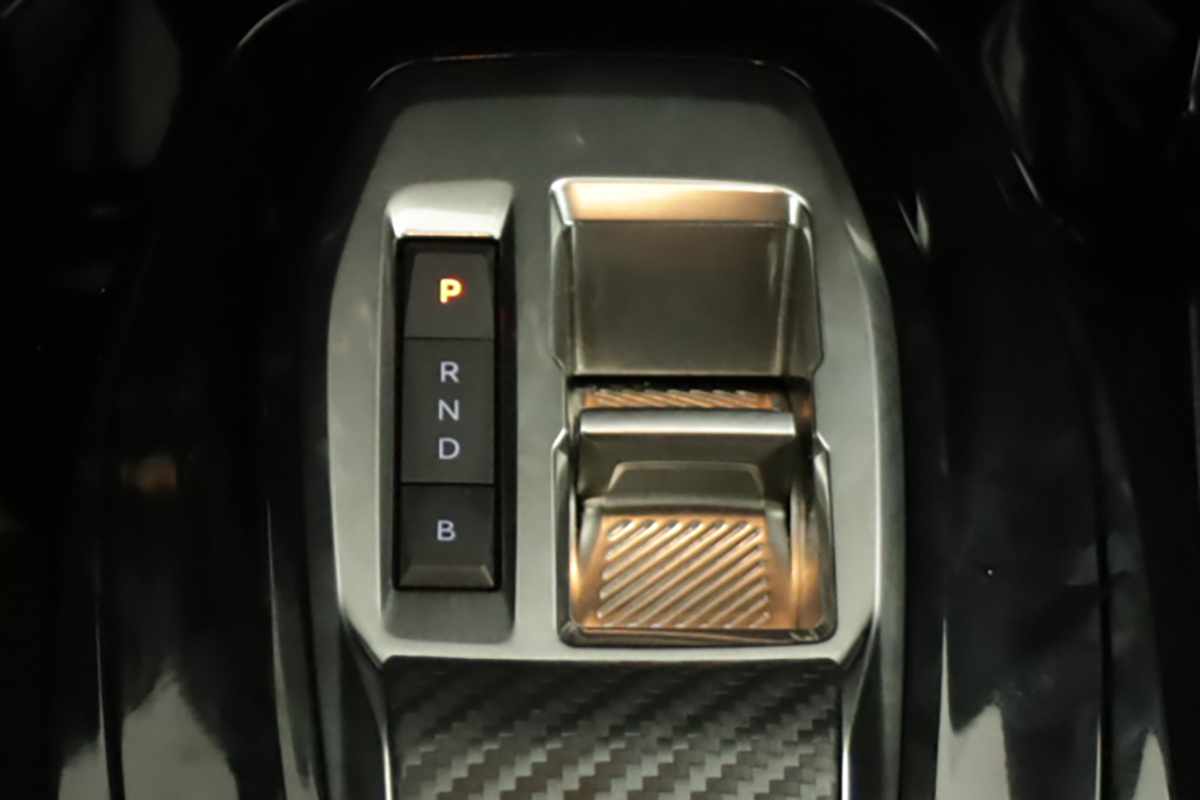 peugeot-e-208-2025-eletrico-0cc