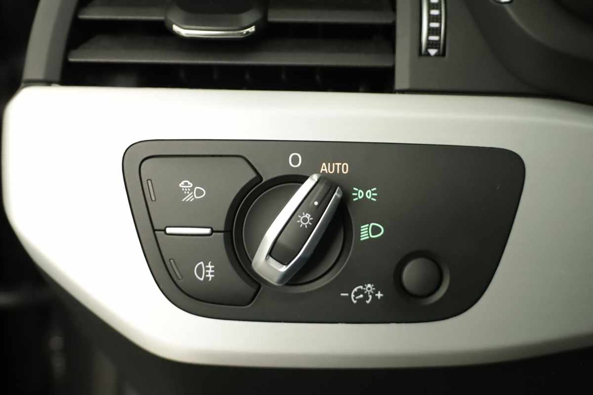audi-a5-sportback-2023-diesel-1968cc