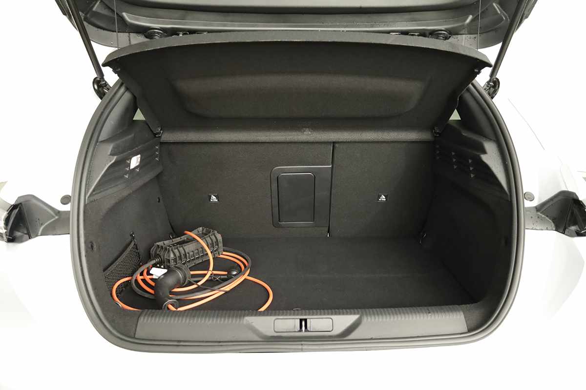peugeot-308-2023-hibrido-a-gasolina-1598cc