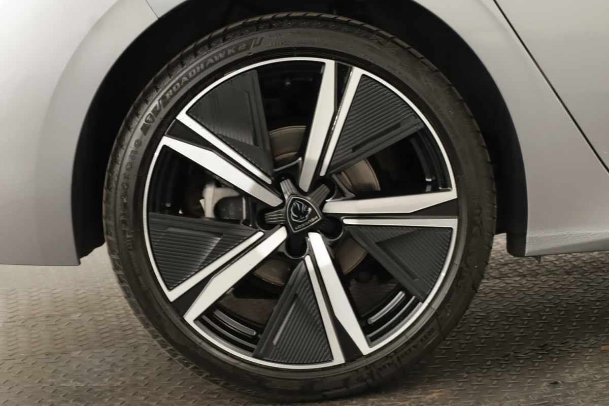 peugeot-308-2024-gasolina-1199cc