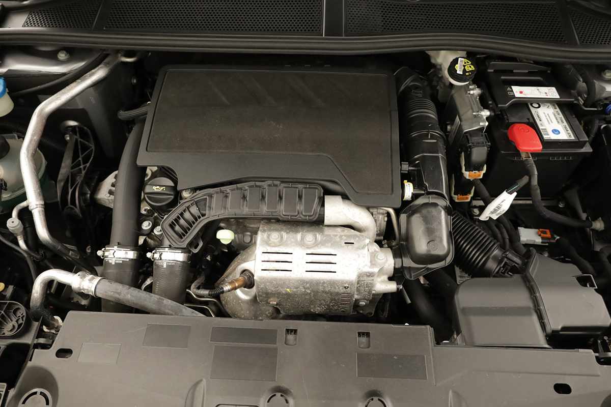 peugeot-308-2024-gasolina-1199cc