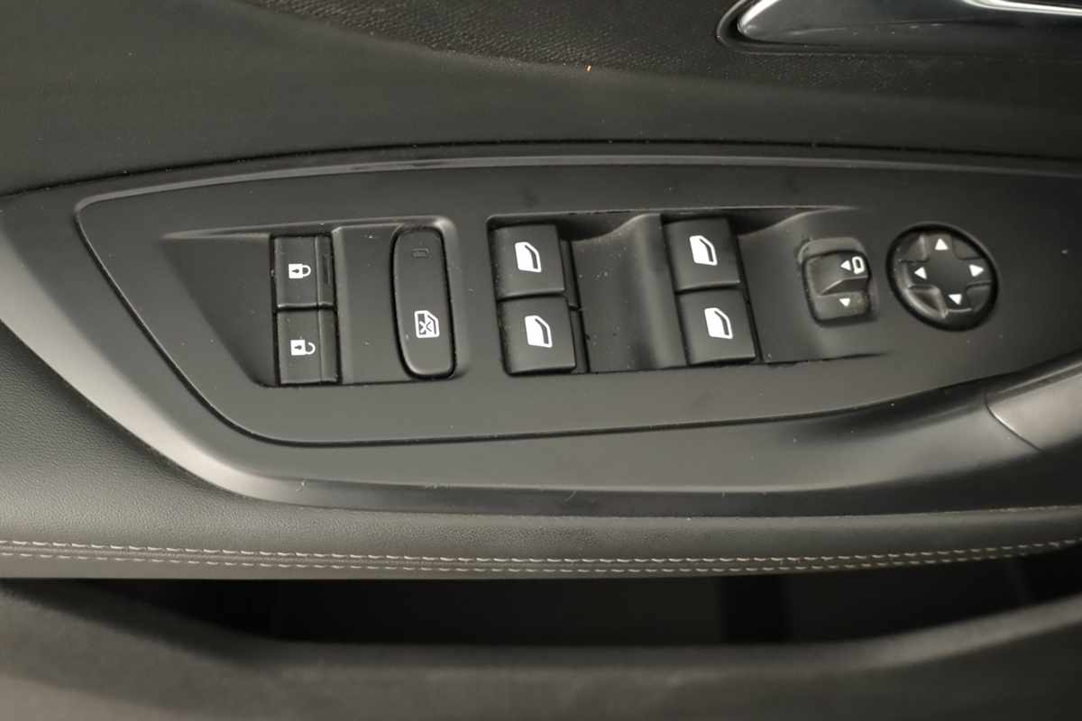 peugeot-308-2024-gasolina-1199cc
