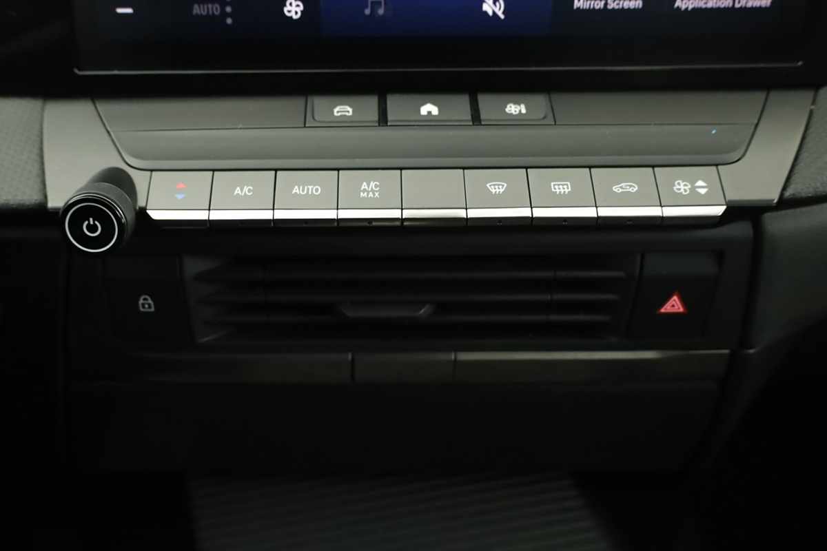opel-astra-2023-diesel-1499cc