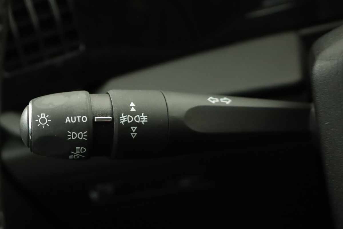 opel-astra-2023-diesel-1499cc
