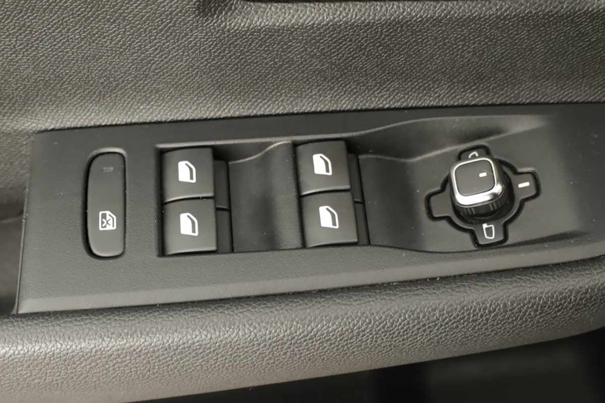 opel-astra-2023-diesel-1499cc