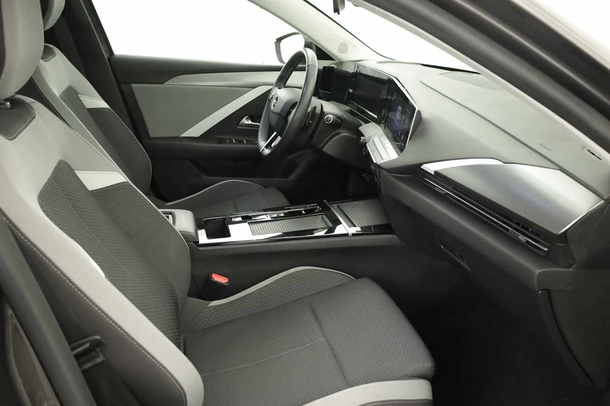 opel-astra-2023-diesel-1499cc