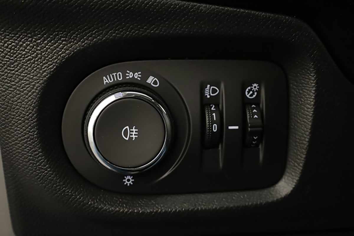 opel-corsa-2025-gasolina-1199cc