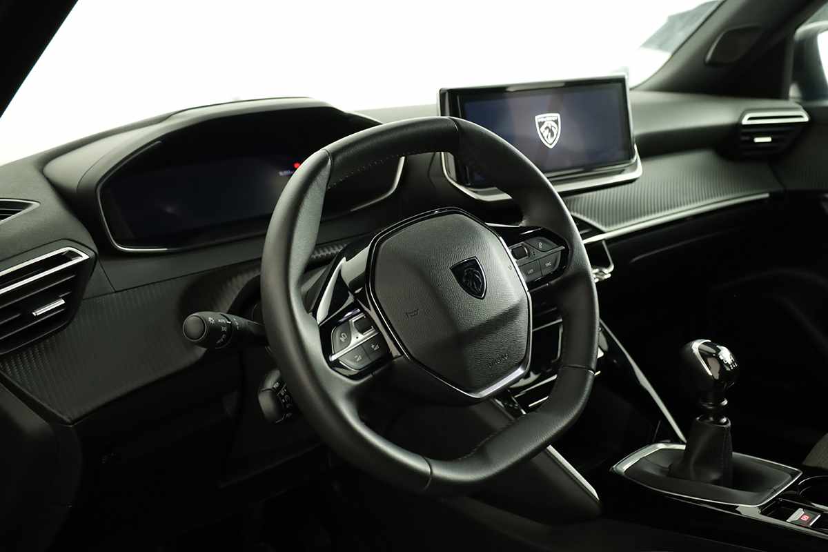 peugeot-2008-2024-gasolina-1199cc