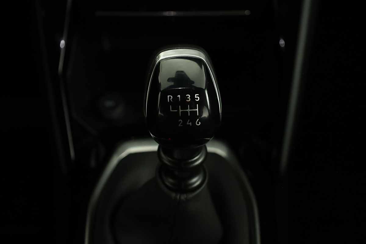 peugeot-2008-2024-gasolina-1199cc