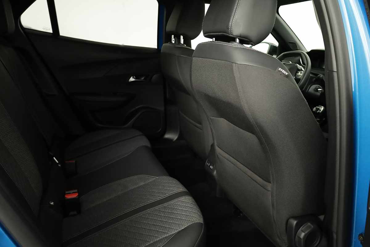peugeot-2008-2024-gasolina-1199cc