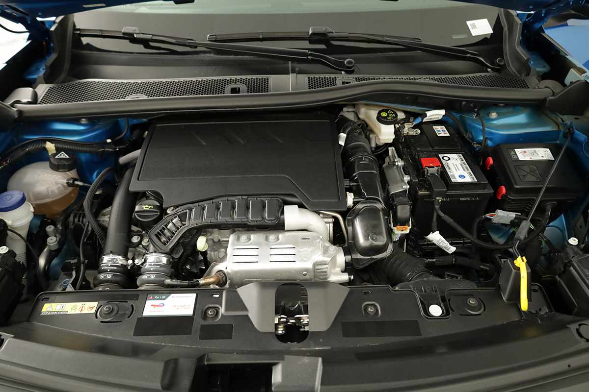 peugeot-2008-2024-gasolina-1199cc