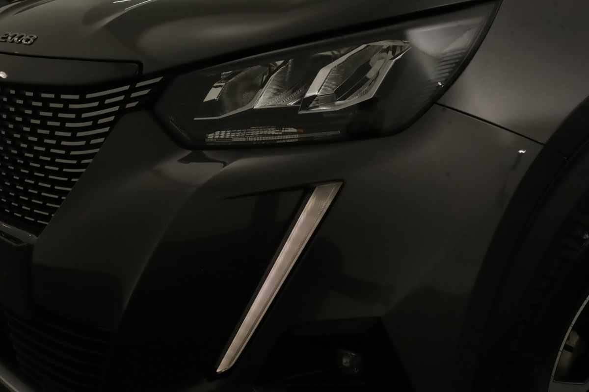 peugeot-2008-2021-diesel-1499cc