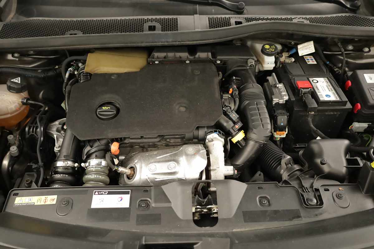 peugeot-2008-2021-diesel-1499cc