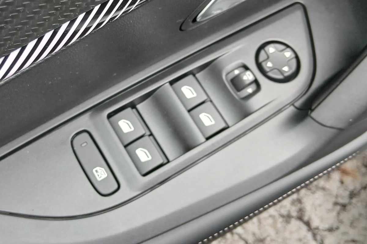 peugeot-2008-2026-gasolina-1199cc