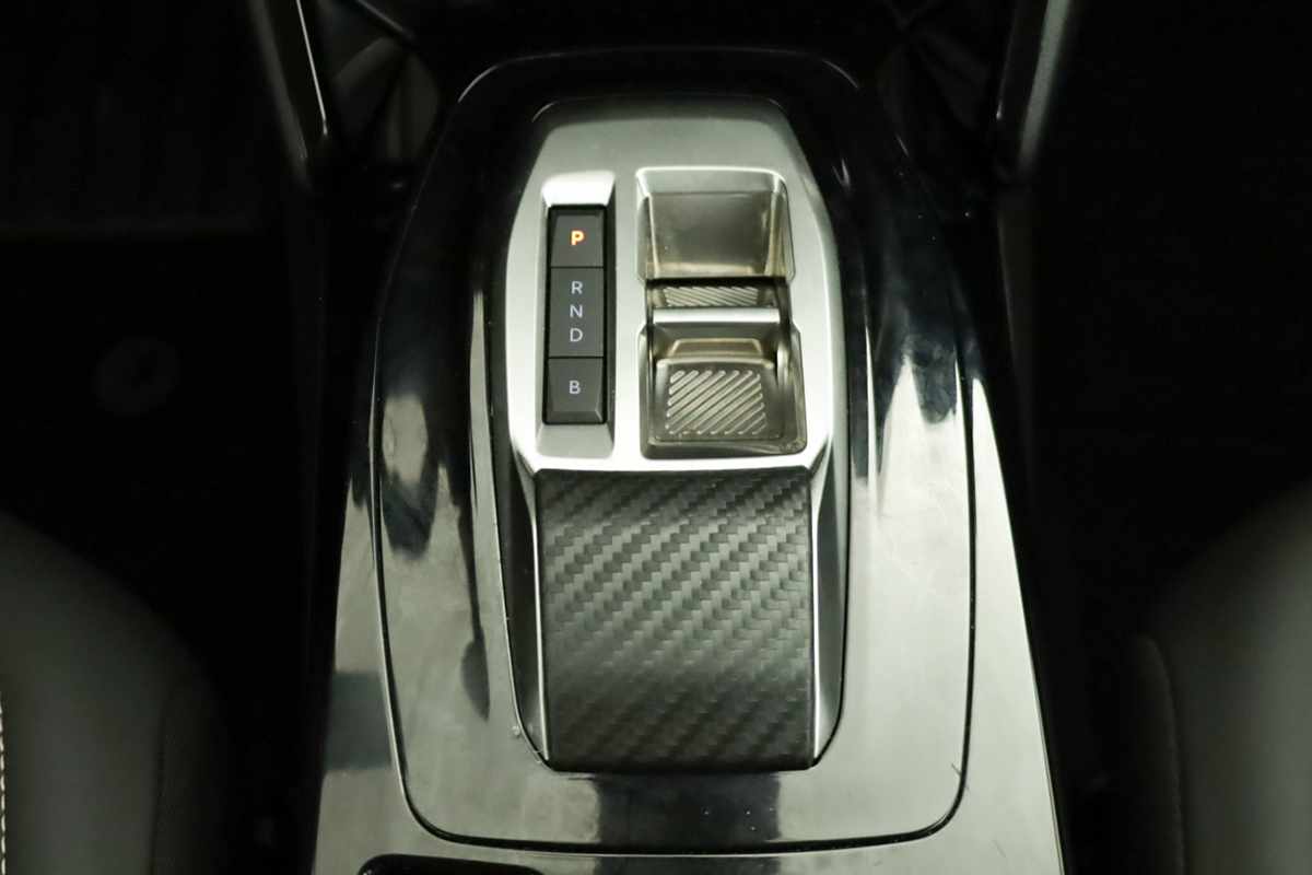 peugeot-e-208-2025-eletrico-0cc