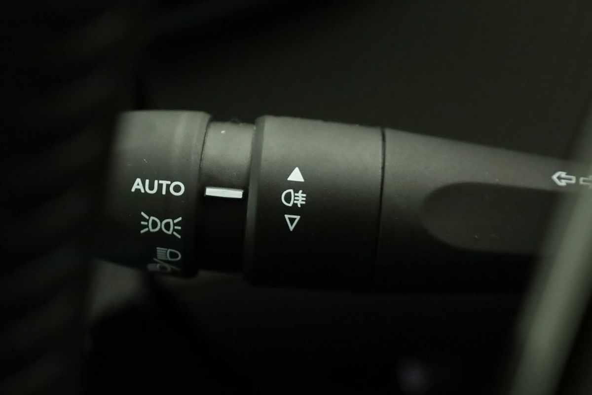 peugeot-e-208-2025-eletrico-0cc