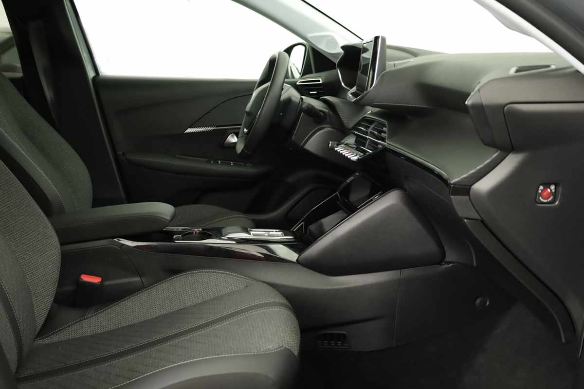 peugeot-e-208-2025-eletrico-0cc