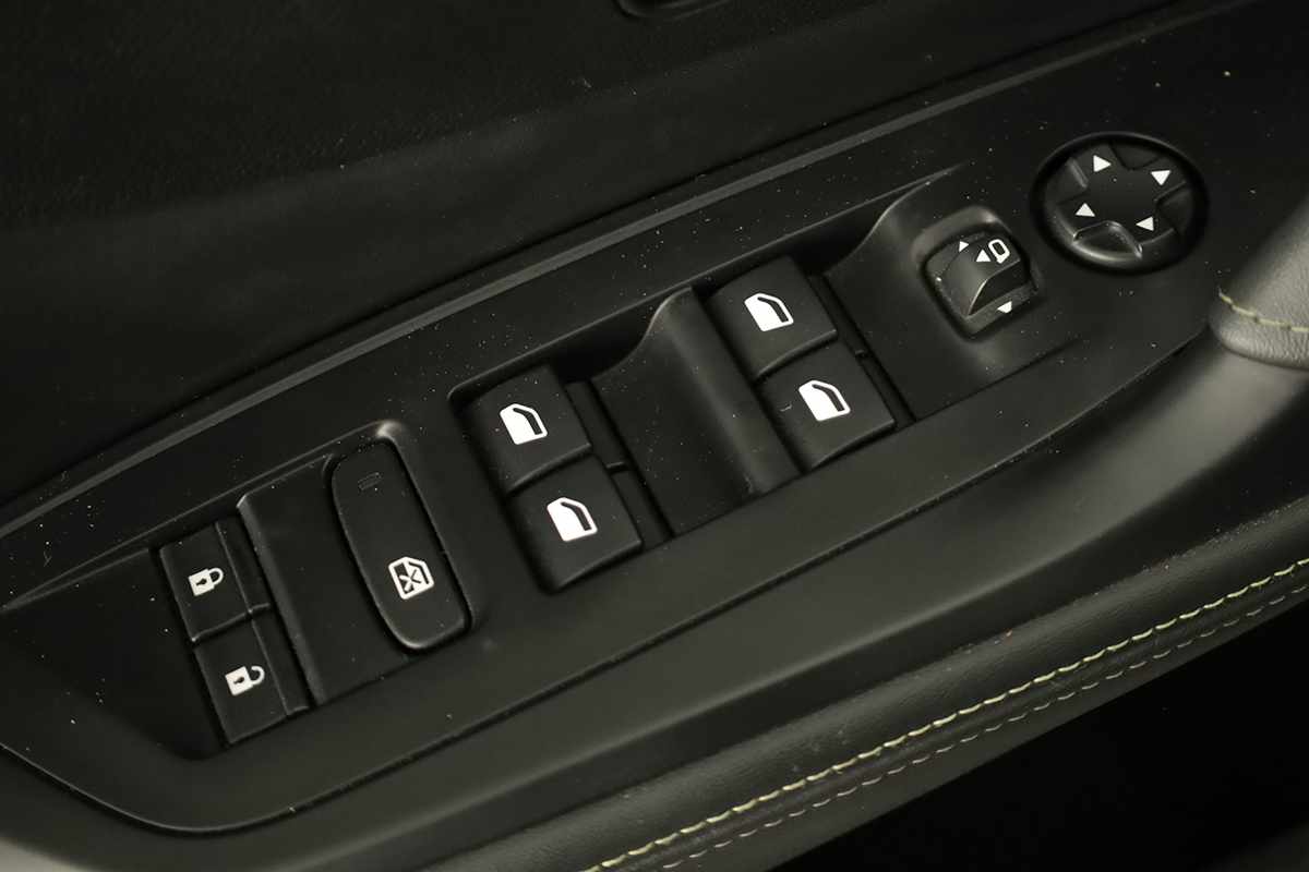 peugeot-308-2024-gasolina-1199cc