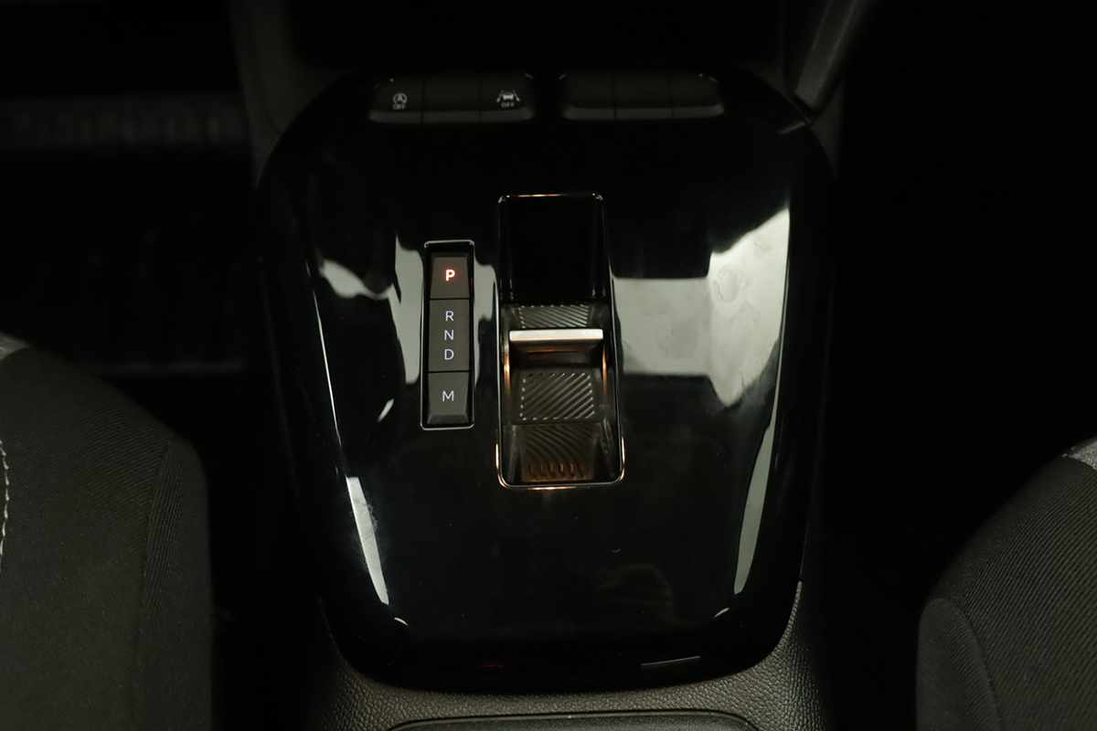 opel-corsa-2025-gasolina-1199cc