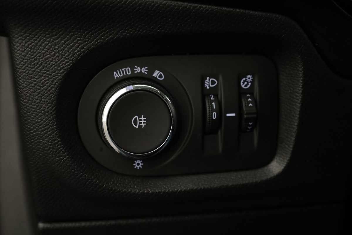 opel-corsa-2025-gasolina-1199cc