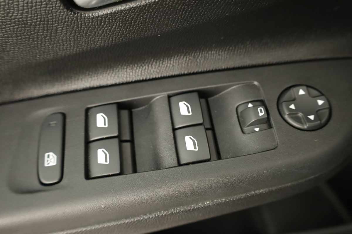opel-corsa-2025-gasolina-1199cc