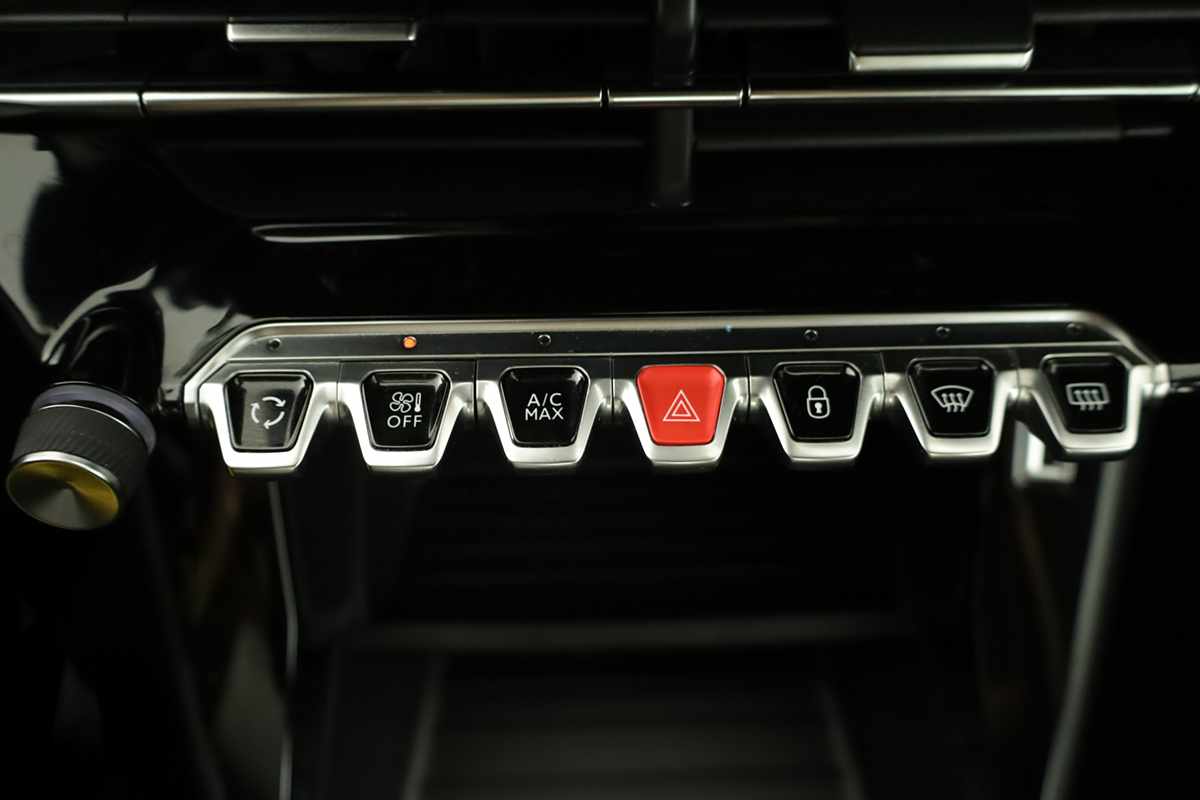 peugeot-2008-2022-diesel-1499cc