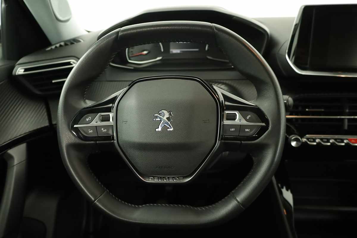 peugeot-2008-2022-diesel-1499cc