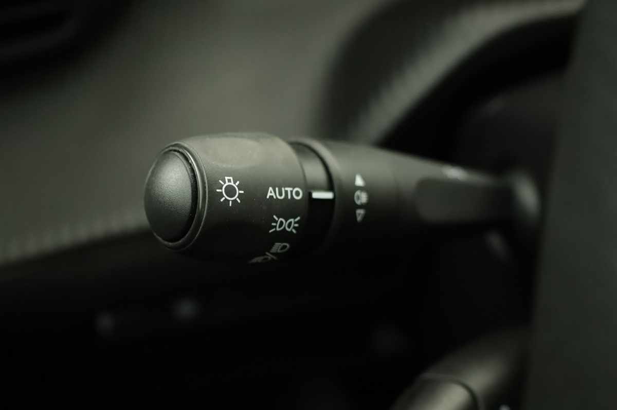 peugeot-2008-2022-diesel-1499cc
