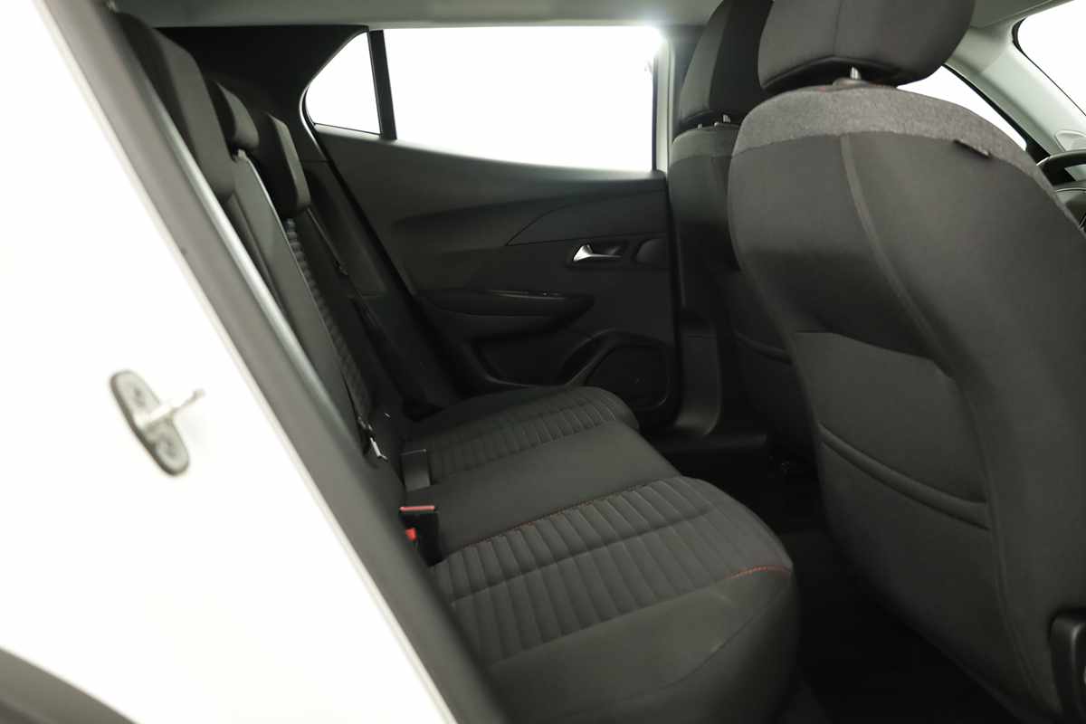 peugeot-2008-2022-diesel-1499cc