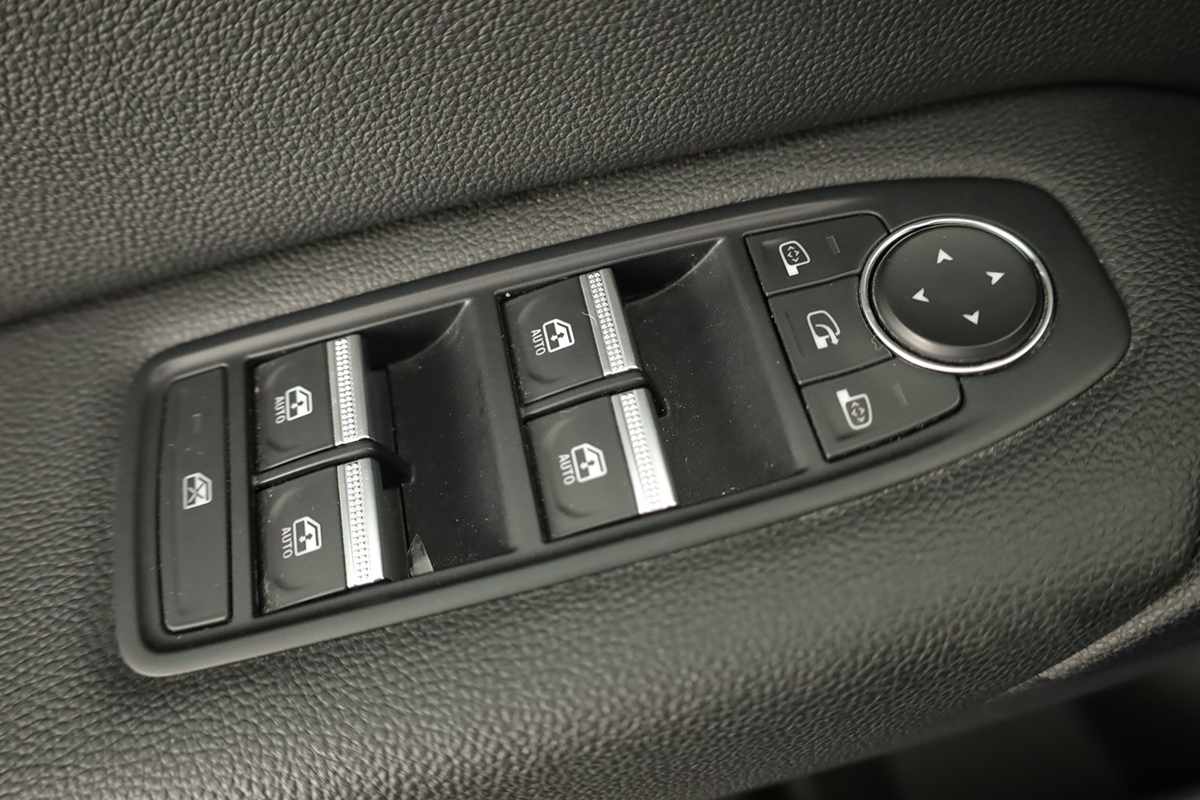 renault-captur-2024-gpl-999cc