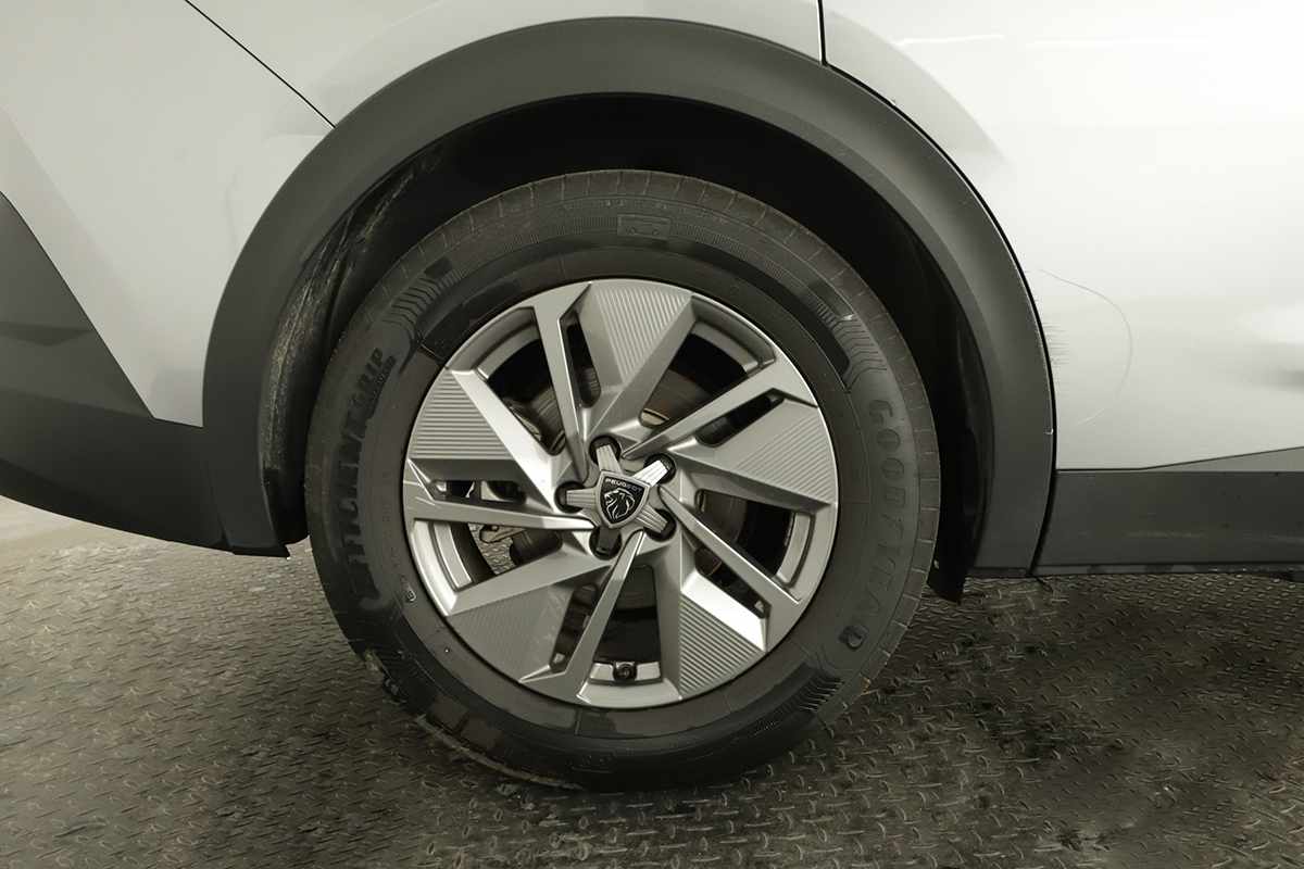 peugeot-408-2024-hibrido-a-gasolina-1598cc