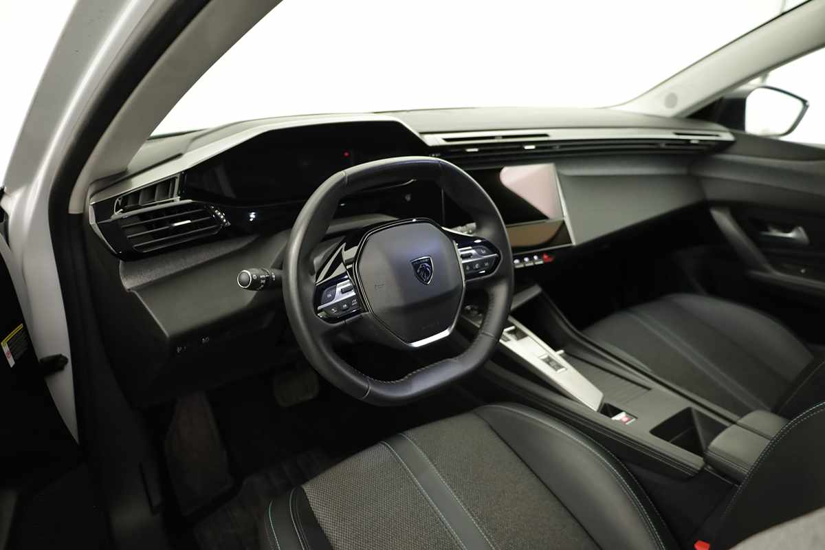 peugeot-e-308-2025-eletrico-0cc