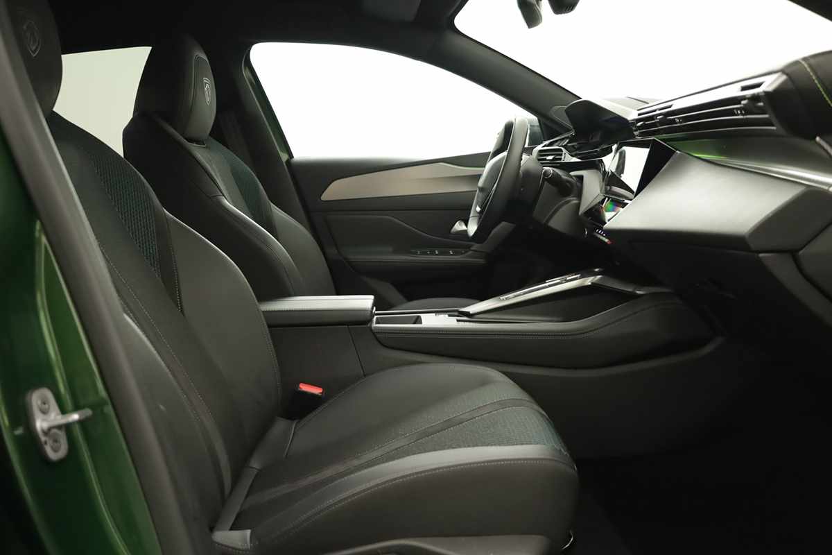 peugeot-e-308-2023-eletrico-0cc