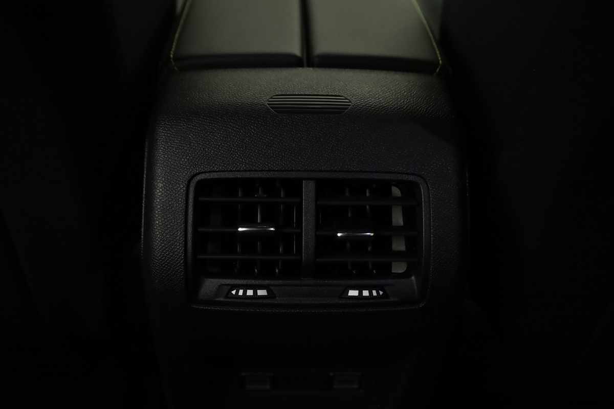 peugeot-e-308-2023-eletrico-0cc