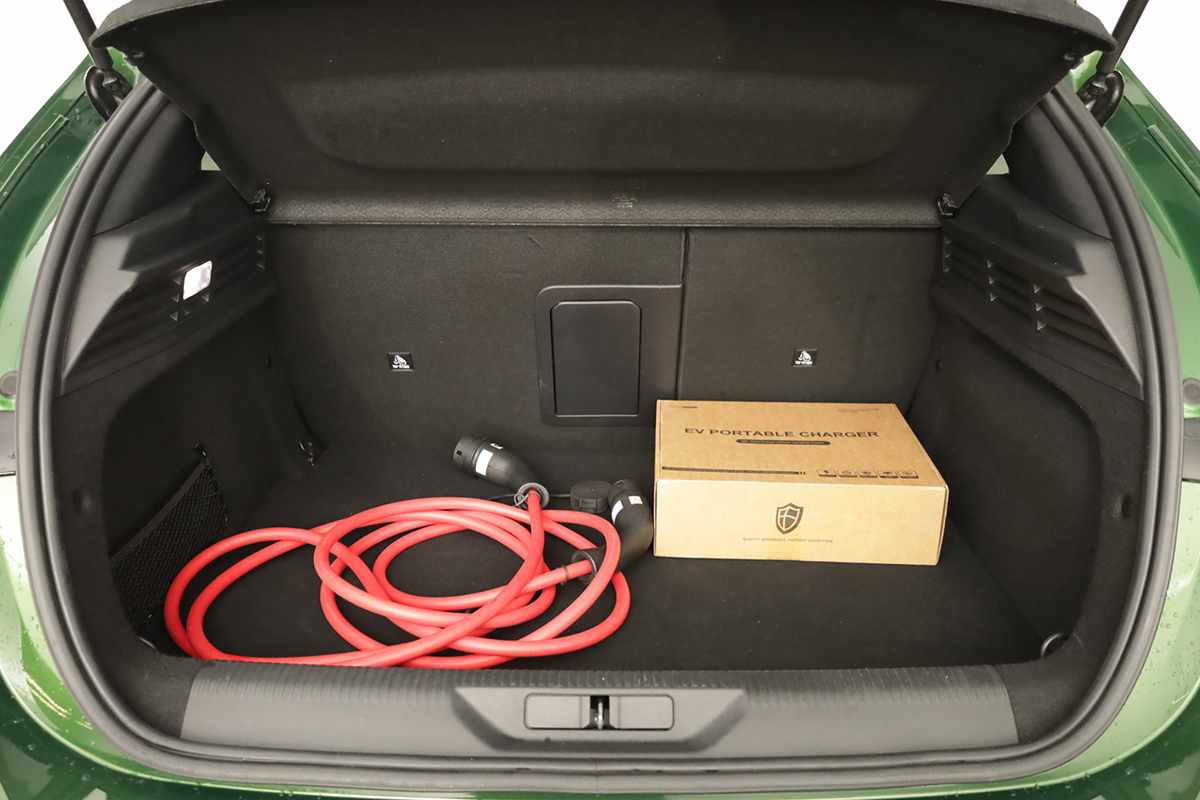 peugeot-e-308-2023-eletrico-0cc