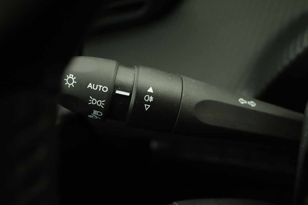 peugeot-e-208-2025-eletrico-0cc