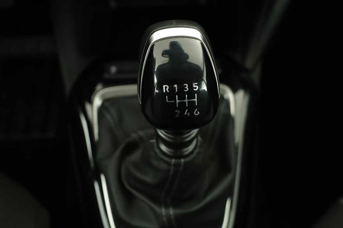 opel-corsa-2025-gasolina-1199cc
