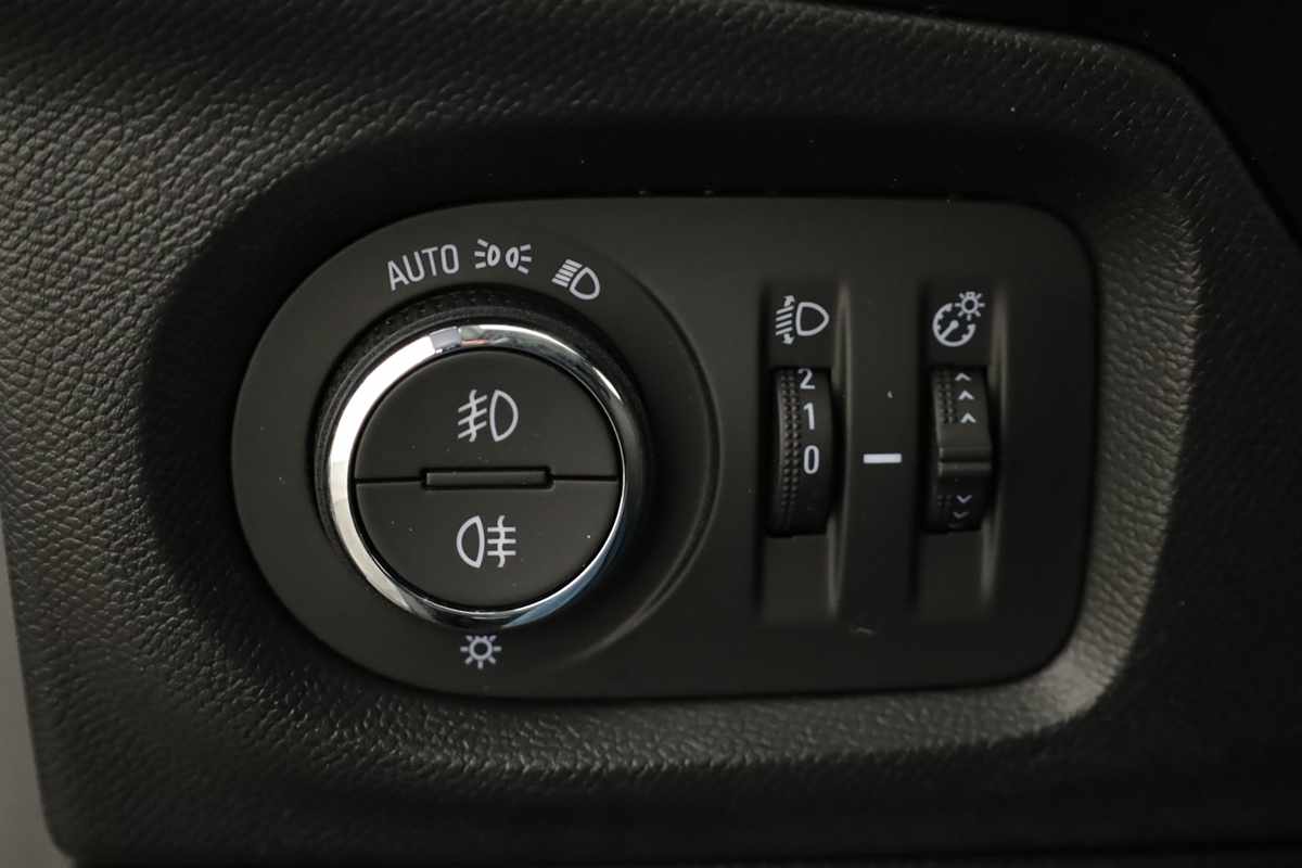 opel-corsa-2025-gasolina-1199cc