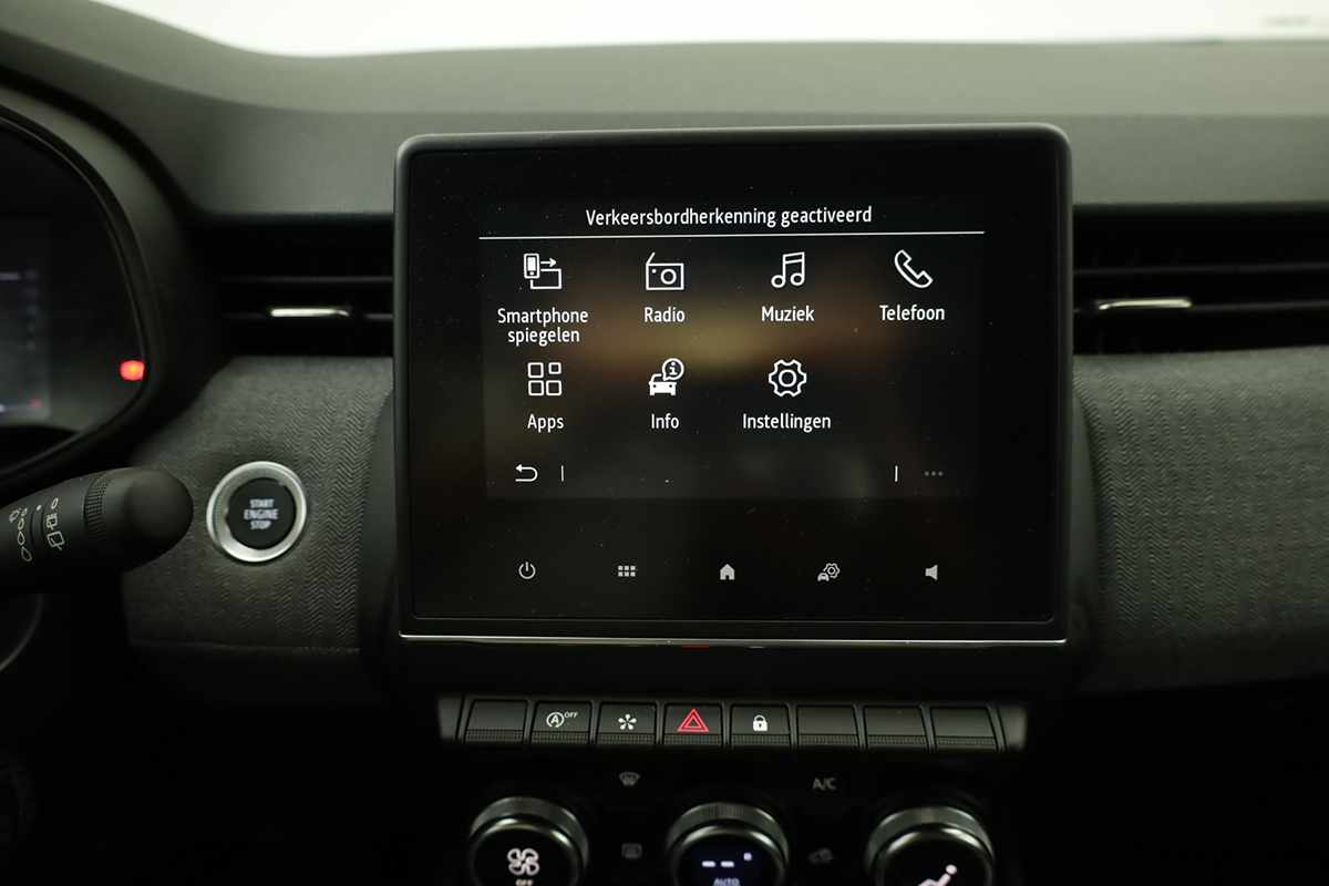 renault-clio-2024-gasolina-999cc