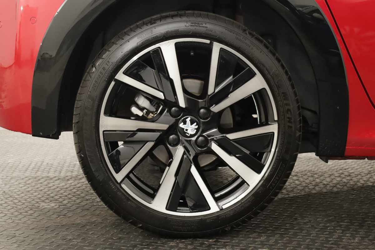 peugeot-208-2023-gasolina-1199cc