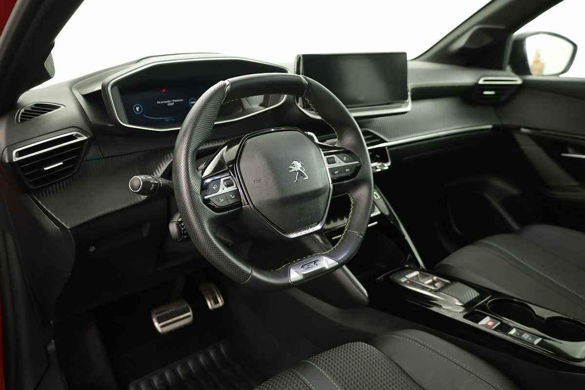 peugeot-208-2023-gasolina-1199cc