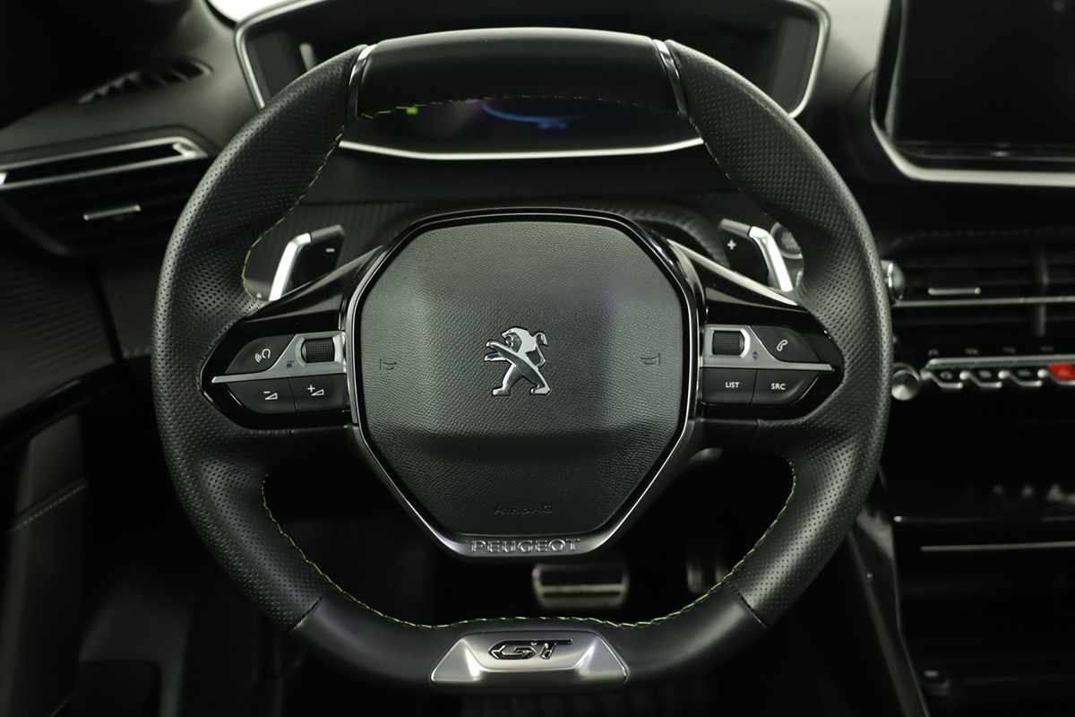 peugeot-208-2023-gasolina-1199cc