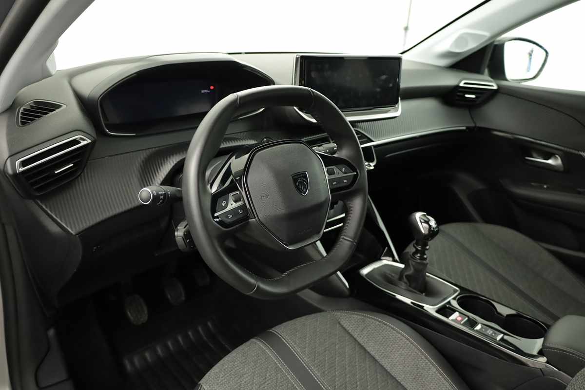 peugeot-208-2025-gasolina-1199cc