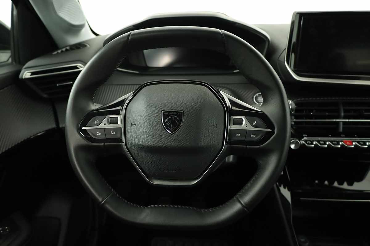 peugeot-208-2025-gasolina-1199cc
