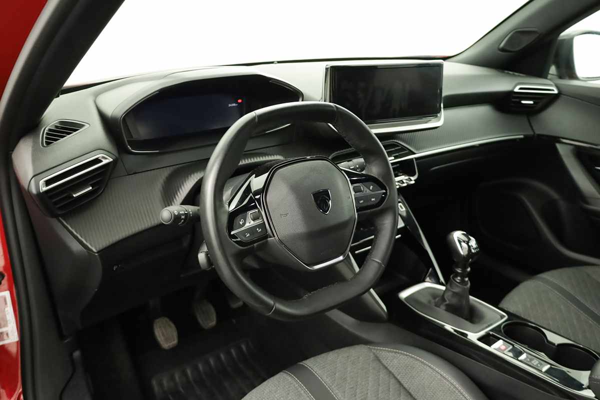 peugeot-2008-2024-gasolina-1199cc