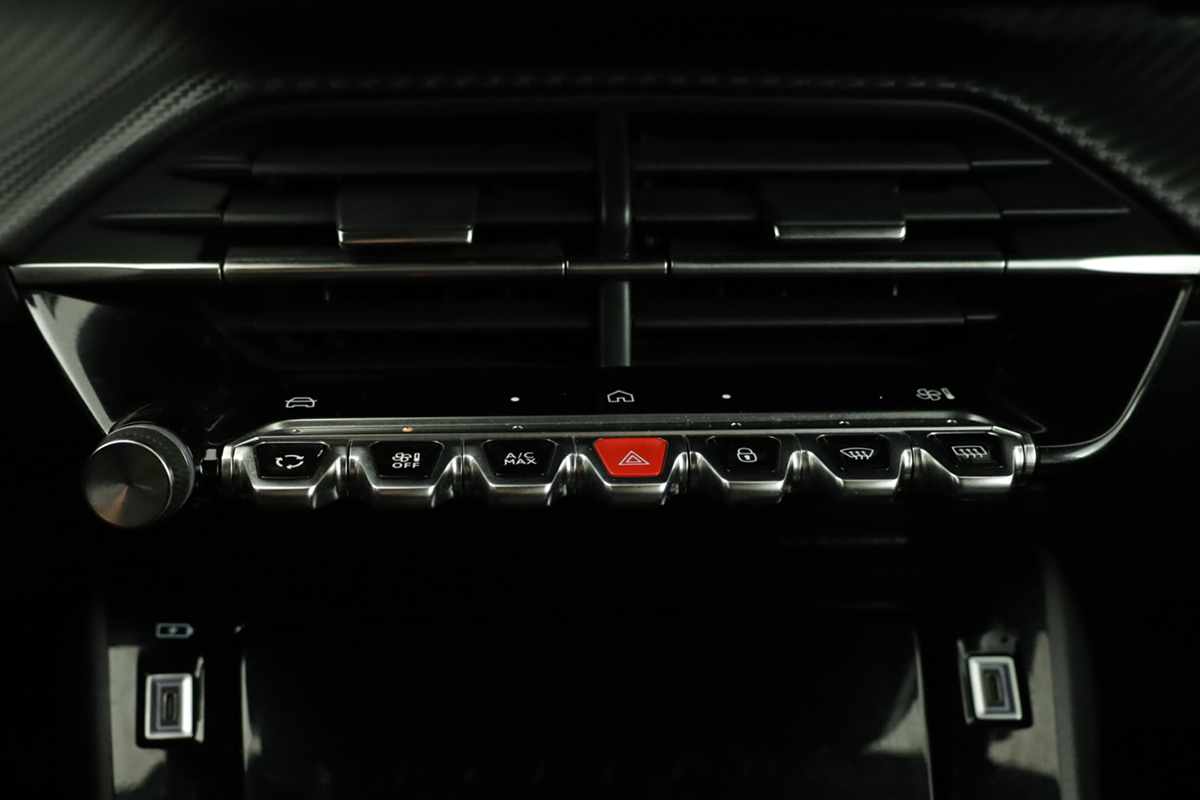 peugeot-2008-2024-gasolina-1199cc