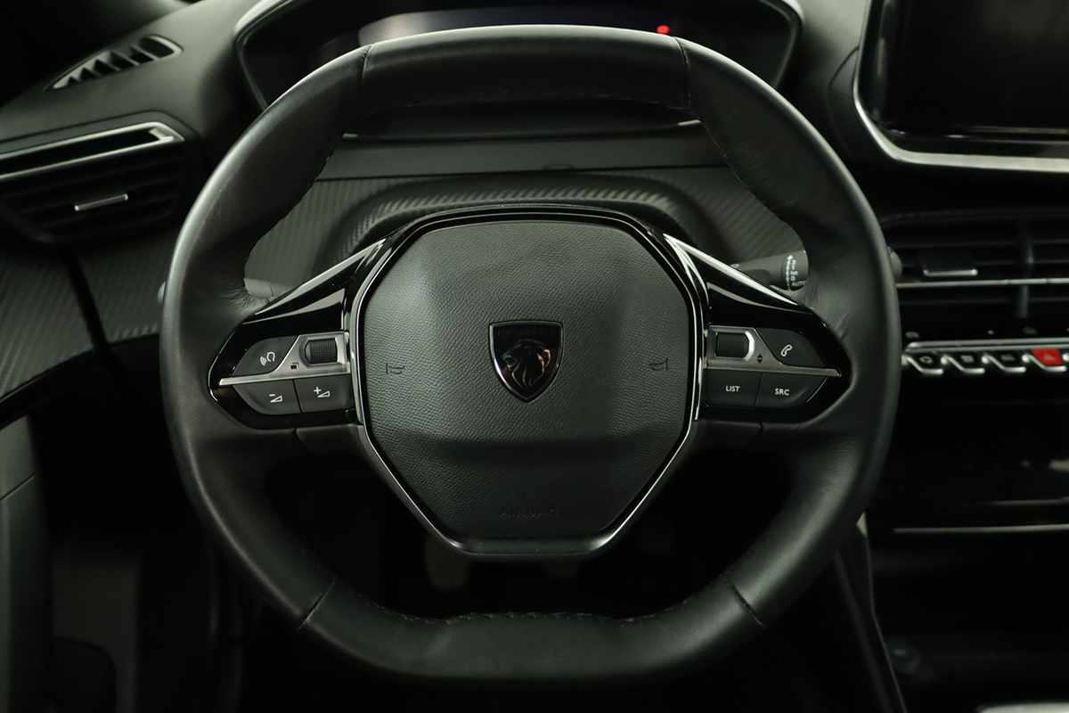 peugeot-2008-2024-gasolina-1199cc