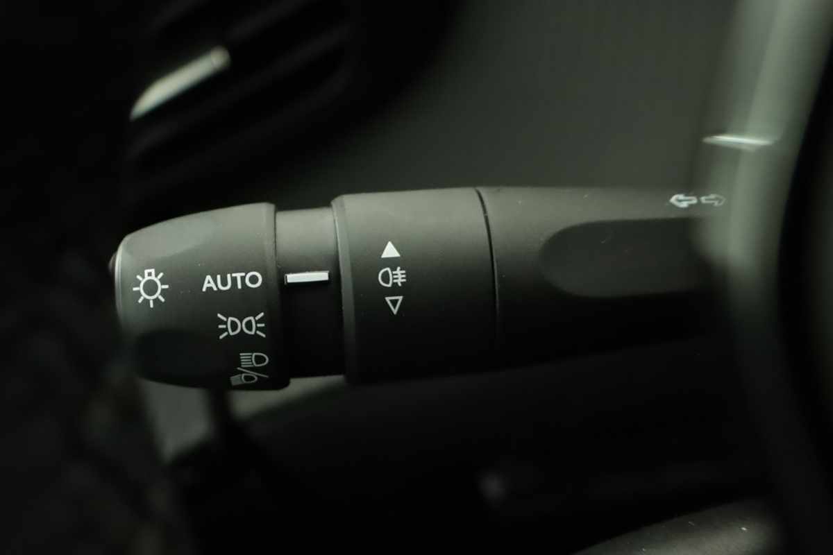 peugeot-2008-2024-gasolina-1199cc