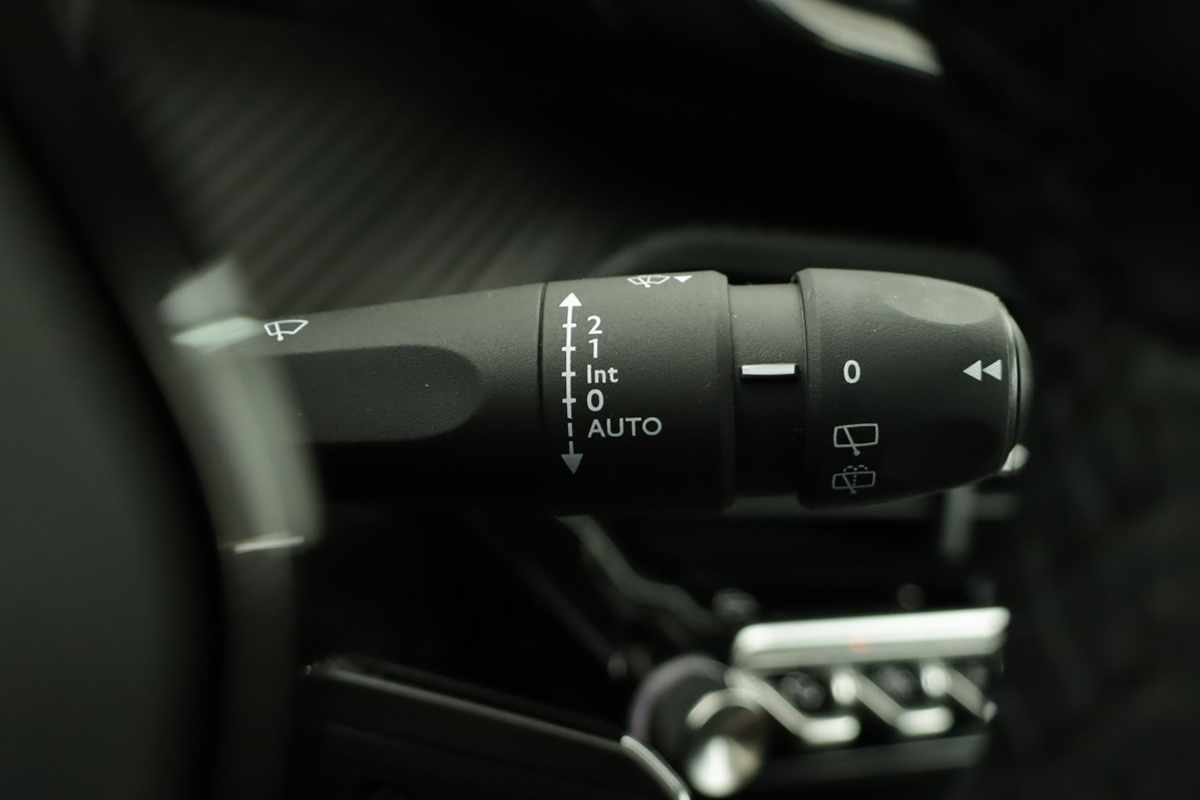 peugeot-2008-2024-gasolina-1199cc